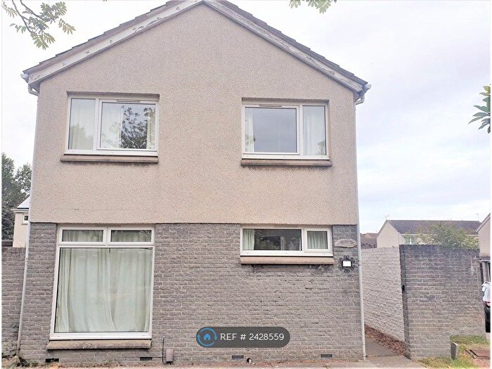 3 Bedroom Detached House To Rent In Craigs Drive, Edinburgh, EH12