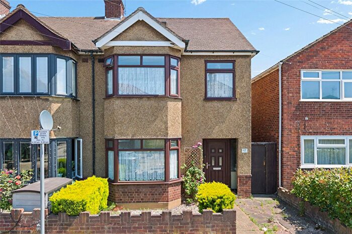4 Bedroom End Of Terrace House For Sale In Albany Road, Chadwell Heath, RM6