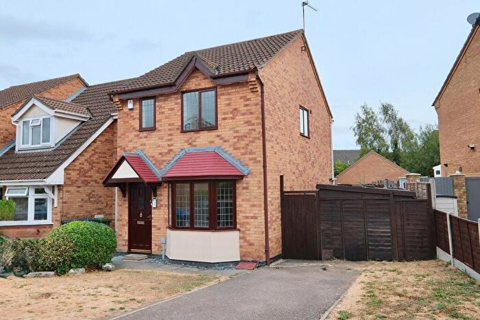 3 Bedroom Semi-Detached House For Sale In Elter Water, Stukeley Meadows, Huntingdon, PE29