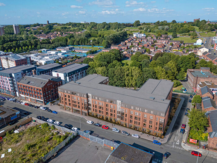 2 Bedroom Apartment For Sale In Fox And Foundry, Liverpool Business District, L3