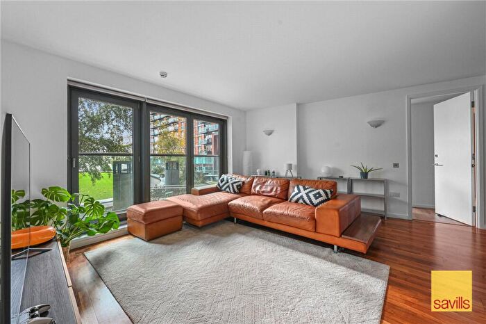 2 Bedroom Apartment For Sale In New Providence Wharf, Fairmont Avenue, Canary Wharf, London, E14