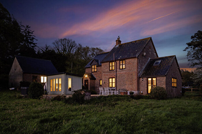4 Bedroom Detached House For Sale In West Holme, Wareham, Dorset, BH20