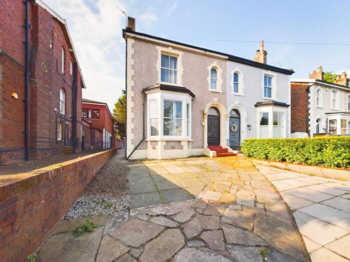 6 Bedroom Semi-Detached House For Sale In Derby Street, Ormskirk, L39
