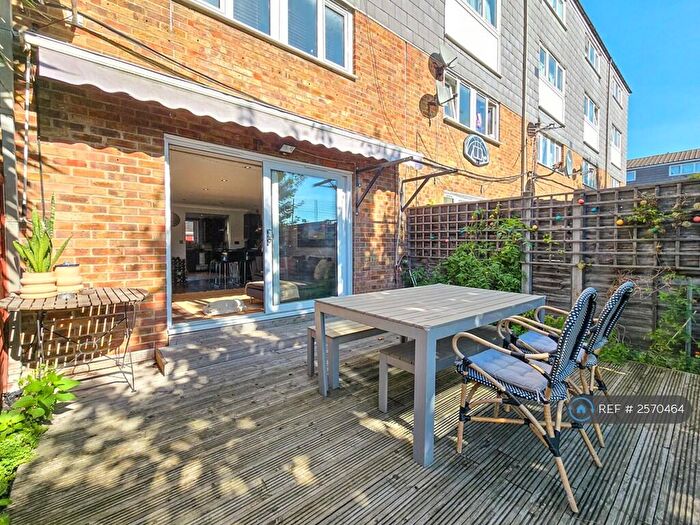 3 Bedroom Maisonette To Rent In Moore Walk, London, E7