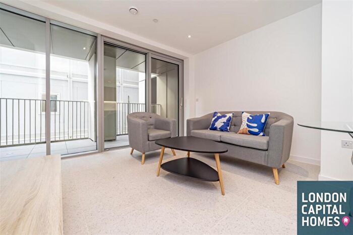 Studio To Rent In Jacquard Point, Tapestry Way, London, E1