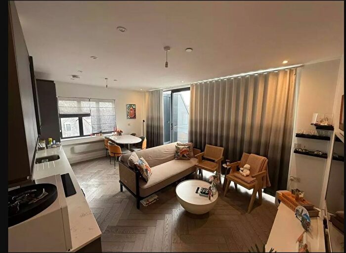 2 Bedroom Penthouse To Rent In Wellington Street, Slough, SL1