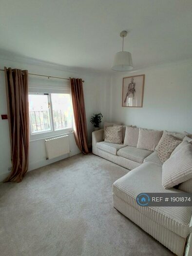 1 Bedroom Maisonette To Rent In Brunswick Place, Hove, BN3