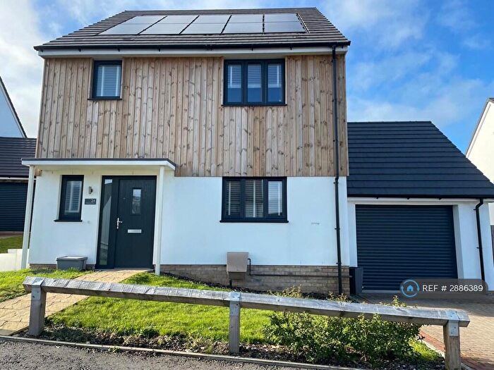 4 Bedroom Detached House To Rent In Florence Park, Callington, PL17