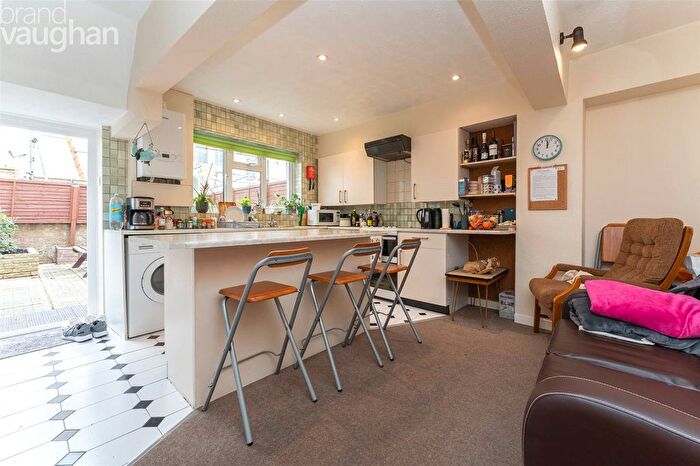 4 Bedroom Terraced House To Rent In St Pauls Street, Brighton, East Sussex, BN2