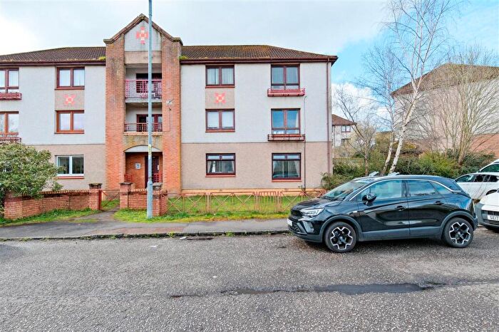 3 Bedroom Apartment For Sale In Dalriada Crescent, Motherwell, ML1