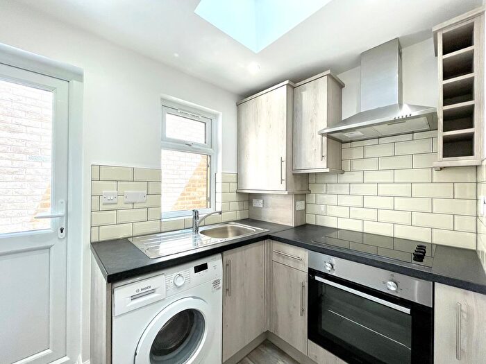 2 Bedroom Flat To Rent In Junction Road, London, N19