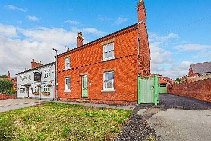 4 Bedroom Detached House For Sale In Brook Street, Wymeswold, LE12