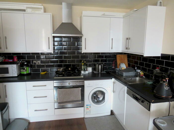 2 Bedroom Apartment To Rent In Medway Street, Maidstone, ME14