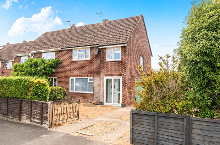 3 Bedroom Semi-Detached House For Sale In Falkland Road, Chandler's Ford, Hampshire, SO53