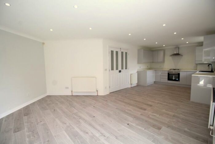 2 Bedroom Apartment To Rent In Bloomfield Court, Sunderland, SR6