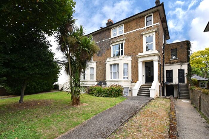 2 Bedroom Flat To Rent In Widmore Road, Bromley, BR1