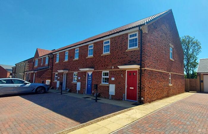 3 Bedroom End Of Terrace House For Sale In Orchard Way, Corby Glen, Grantham, NG33