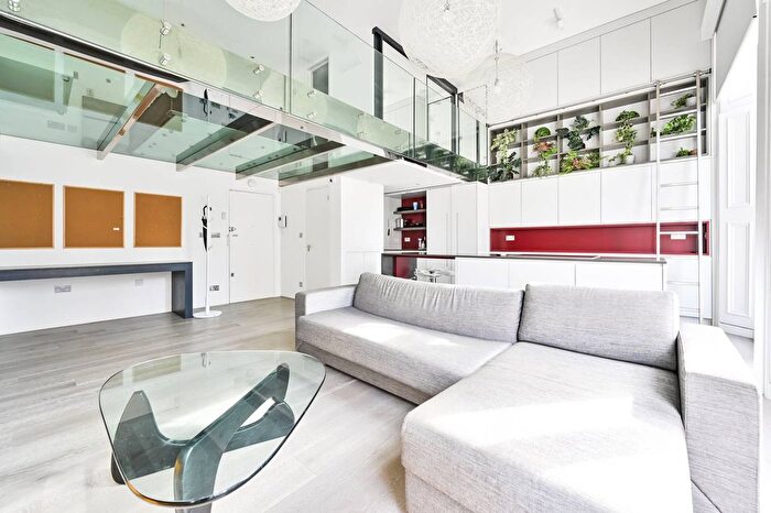 1 Bedroom Flat To Rent In Earls Court Square, Earls Court, London, SW5