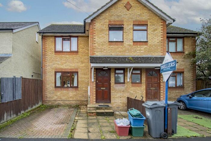 2 Bedroom Semi-Detached House To Rent In New Road, Hanworth, Feltham, TW13