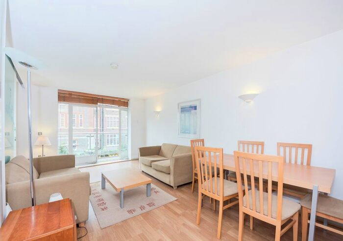 2 Bedroom Flat To Rent In Myddelton Passage, London, EC1R
