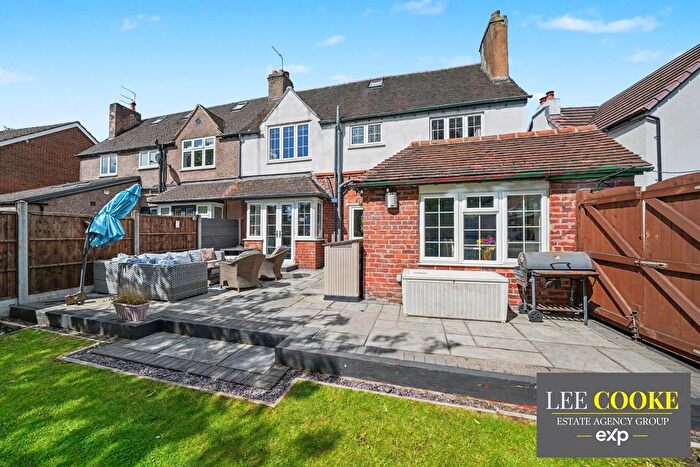 4 Bedroom Semi-Detached House For Sale In Old Fallings Lane, Fallings Park, Wolverhampton, WV10
