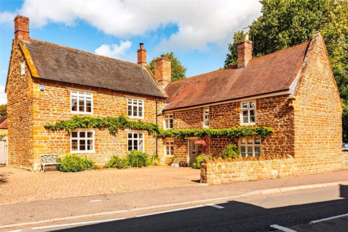 5 Bedroom Detached House For Sale In Main Road, Crick, Northampton, Northamptonshire, NN6