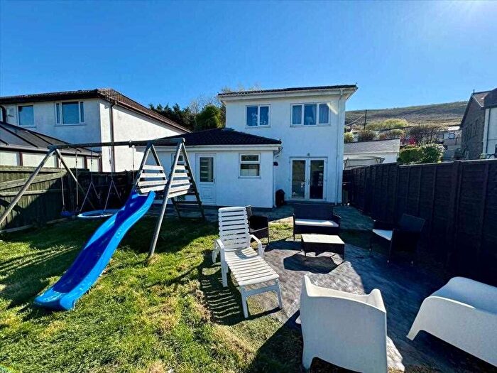 3 Bedroom Detached House For Sale In Carmel Close, Porth, CF39