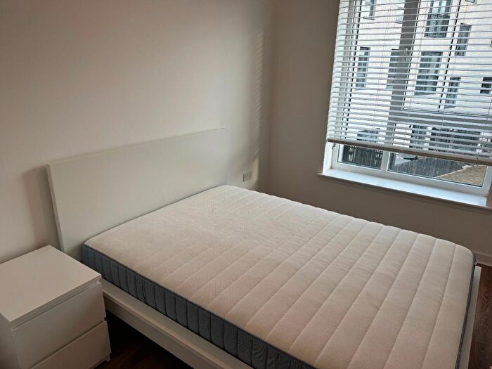 2 Bedroom Flat To Rent In Gaskell Street, Saughton, Edinburgh, EH14