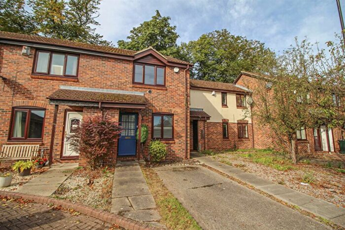 2 Bedroom Terraced House To Rent In Hunters Place, Spital Tongues, NE2