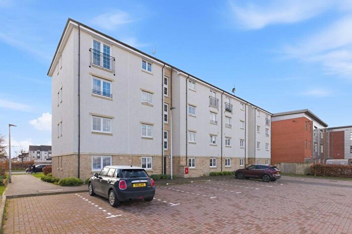 2 Bedroom Flat For Sale In Drinkwater Crescent, Renfrew, PA4