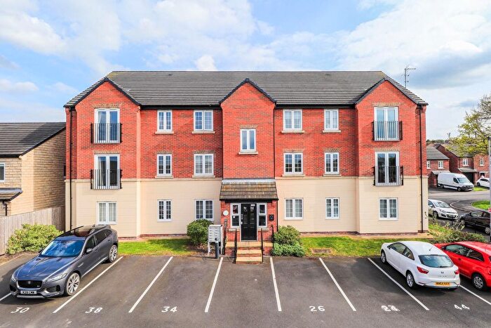 2 Bedroom Flat For Sale In Micklewait Avenue, Crigglestone, Wakefield, WF4