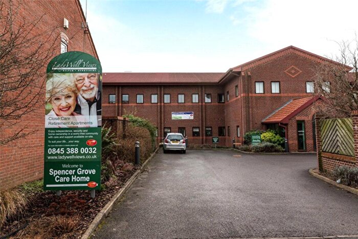 2 Bedroom Flat For Sale In Springwood Gardens, Belper, Derbyshire, DE56