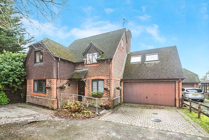 6 Bedroom Detached House For Sale In Crossborough Gardens, Basingstoke, Hampshire, RG21