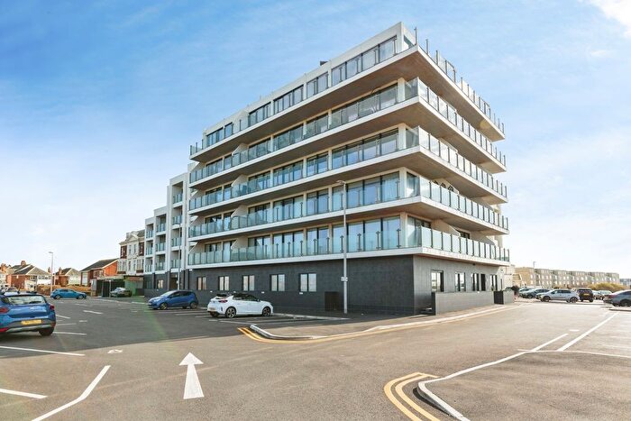 3 Bedroom Flat For Sale In New South Promenade, Blackpool, Lancashire, FY4