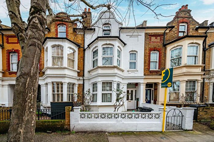 5 Bedroom House For Sale In Burma Road, Newington Green, , Newington Green, London, N16