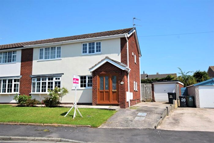 4 Bedroom Semi-Detached House To Rent In Hawthorne Avenue, Newton, Preston, PR4