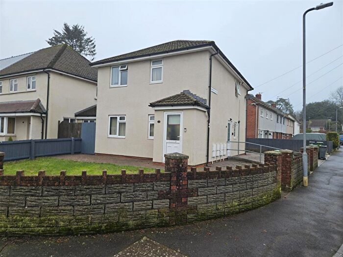 2 Bedroom Apartment For Sale In Doyle Avenue, FAIRWATER, Cardiff, CF5