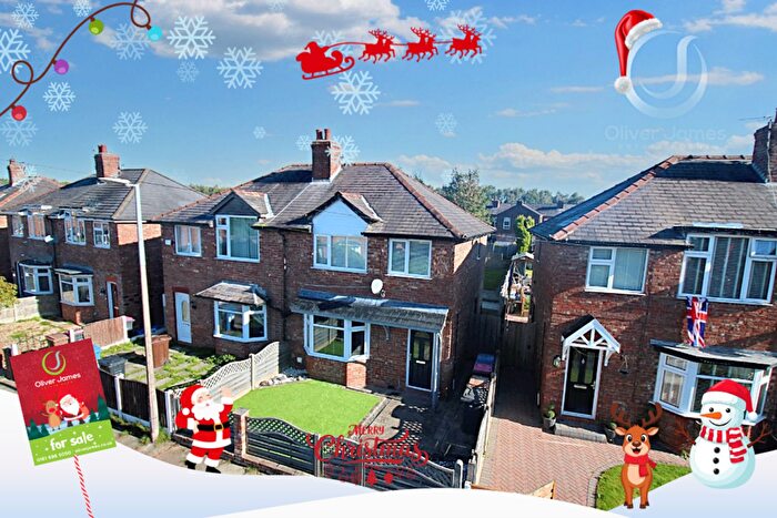 3 Bedroom Semi-Detached House For Sale In Devon Road, Cadishead, M44