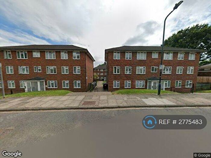 2 Bedroom Flat To Rent In Lantern Close, Wembley, HA0