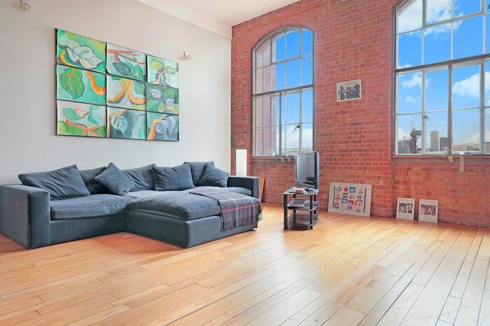 2 Bedroom Flat To Rent In Fairfield Road, London, E3