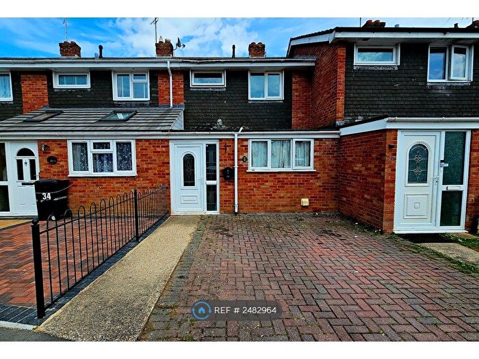 3 Bedroom Terraced House To Rent In Sandringham Road, Yeovil, BA21