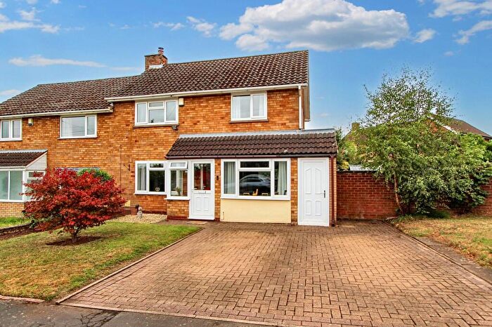 3 Bedroom Semi-Detached House For Sale In Lindridge Road, Sutton Coldfield, B75