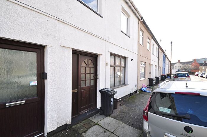 2 Bedroom Flat To Rent In Clayton Street, Newport, NP19