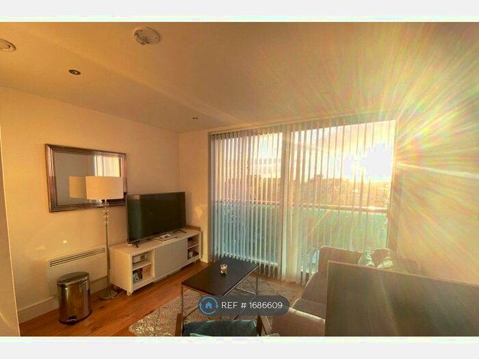 Studio To Rent In Station Road, Hayes, UB3