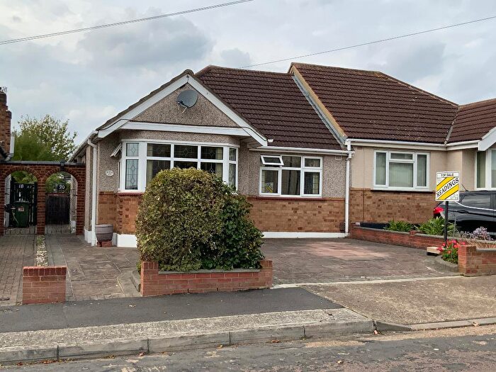 3 Bedroom Semi-Detached House For Sale In Alma Avenue, Hornchurch, Essex, RM12