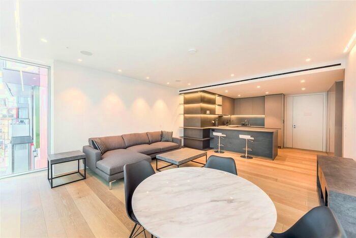 2 Bedroom Flat To Rent In Nova, Buckingham Palace Road, Westminster, London, SW1W