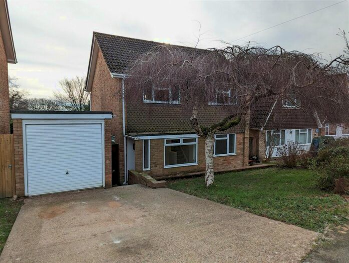 4 Bedroom Property To Rent In Southridge Rise, Crowborough, TN6