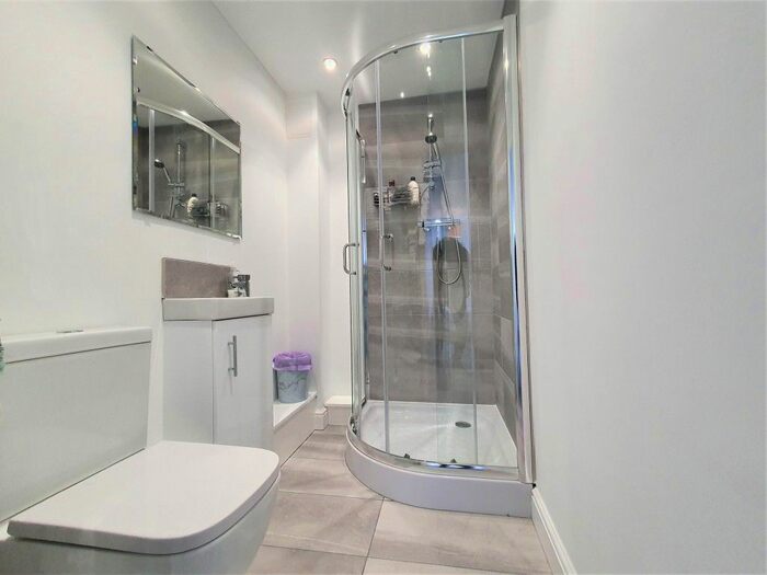 4 Bedroom Semi-Detached House To Rent In Front Street, North Shields, NE29