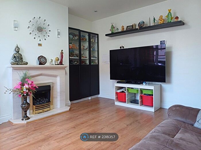 3 Bedroom Terraced House To Rent In Gomshall Avenue, Wallington, SM6