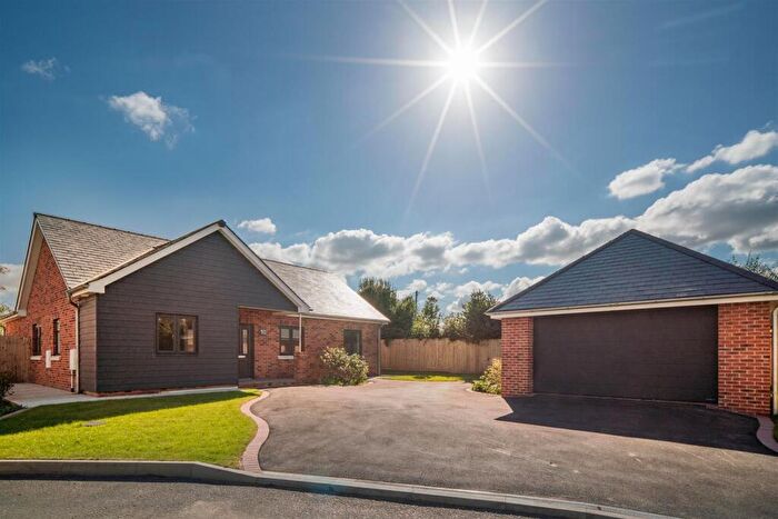 3 Bedroom Detached Bungalow For Sale In , Reynards Place, PO33